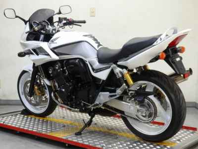 Honda CB400 Super Boldor 2012
