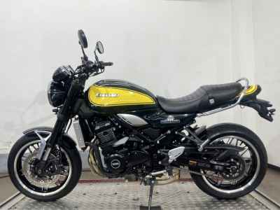Kawasaki Z900RS 2024