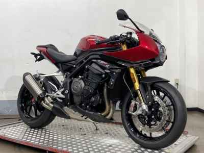 Triumph Triple 1200 RR 2022