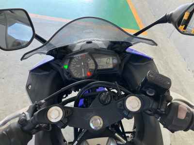 Yamaha YZF-R25 2015