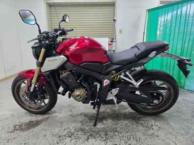 Honda CB650R 2022