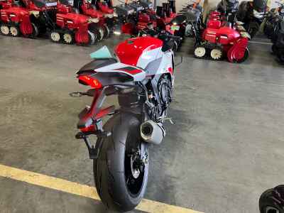 Yamaha YZF-R1 2026