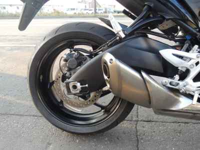 Suzuki GSX-S1000F 2016