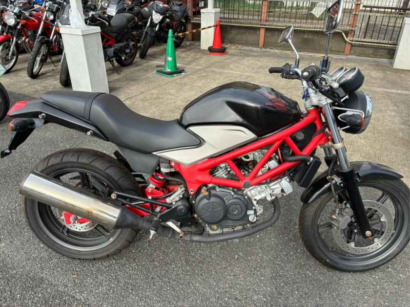 Honda VTR250 2011