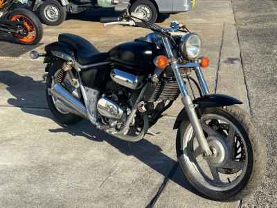 Honda Magna 250