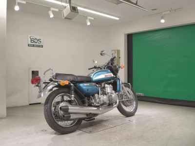 Suzuki GT750 2021