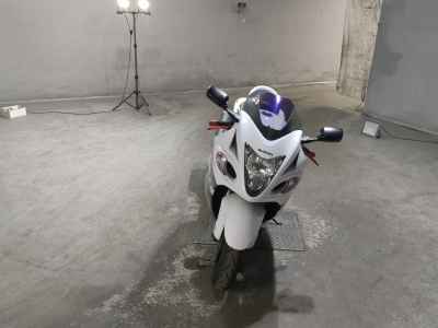 Suzuki Hayabusa 2015