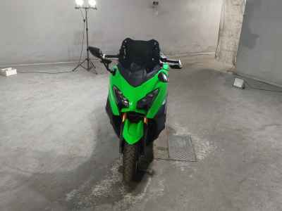 Yamaha TMAX 560 2025