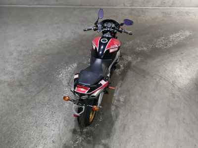 Suzuki GSR400 2010
