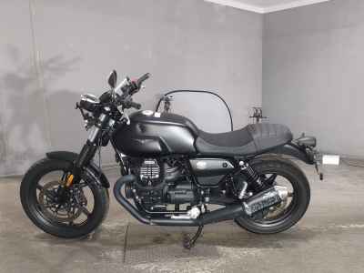 Moto Guzzi V7 Stone 2025