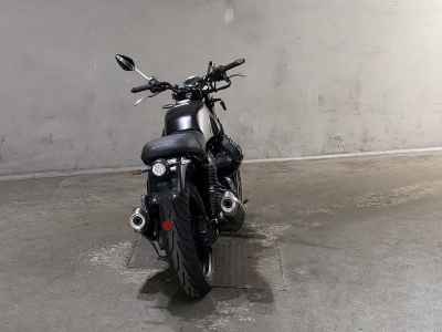 Moto Guzzi V7 Stone 2025