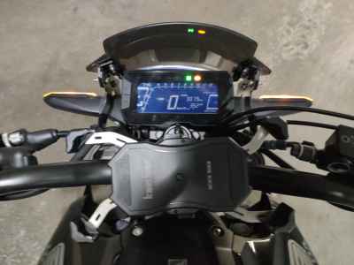 Honda CB250R 2019