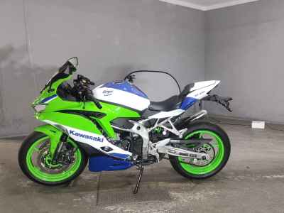 Kawasaki Ninja ZX-4RR 2024