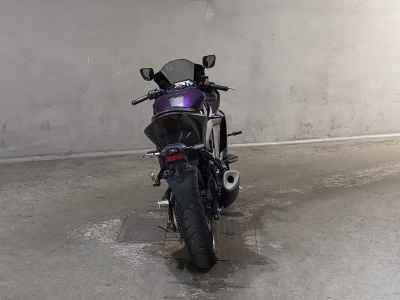 Yamaha YZF-R25 2023