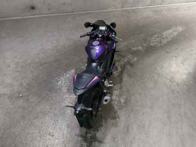 Yamaha YZF-R25 2023