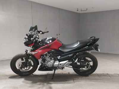 Suzuki GSR250