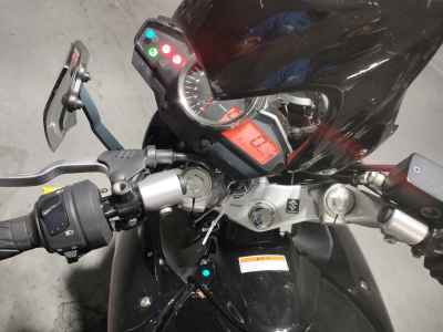 Suzuki GSR250