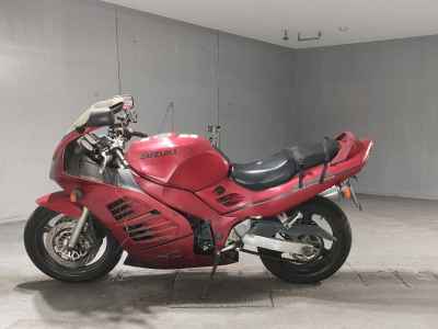 Suzuki RF900R