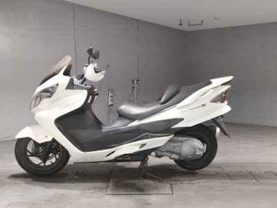 Suzuki Skywave 250S