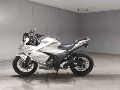 Suzuki Gixxer 250SF