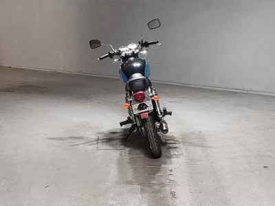 Kawasaki Estrella