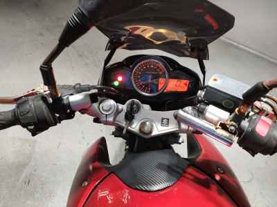 Suzuki GSR250