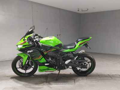 Kawasaki Ninja ZX-25R KRT Edition