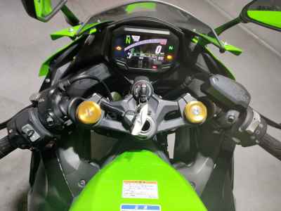 Kawasaki Ninja ZX-25R KRT Edition