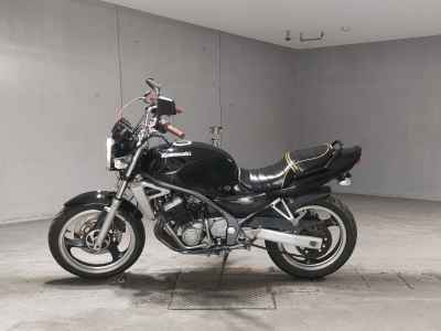 Kawasaki Balius ZR250