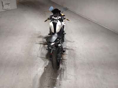 Yamaha YZF-R25 2016