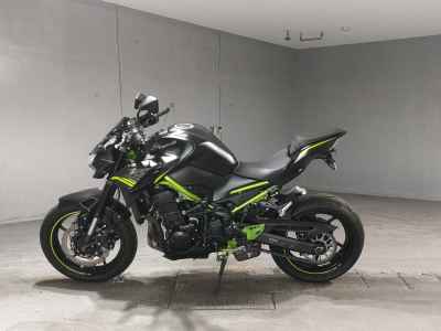 Kawasaki Z900 2021