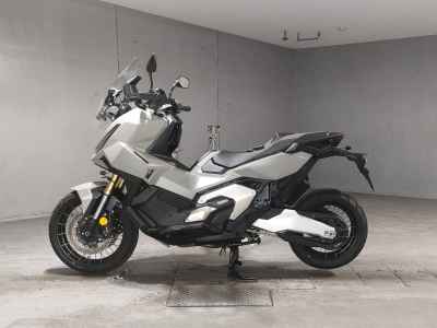 Honda X-Adv 750 2025