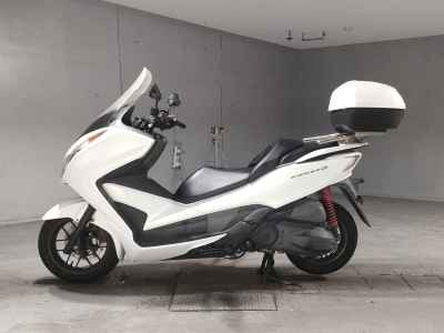 Honda Forza SI
