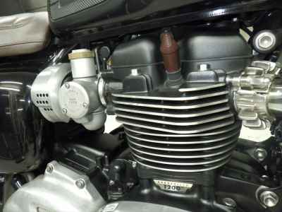 Triumph Bonneville T120 2024