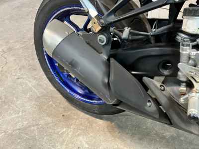 Yamaha YZF-R25 2015