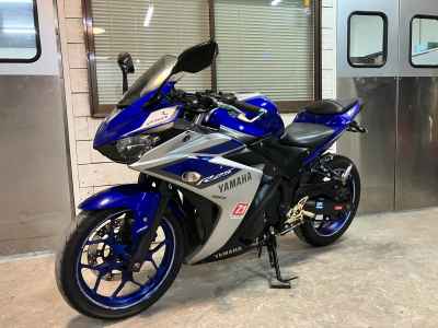 Yamaha YZF-R25 2015