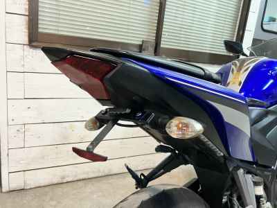 Yamaha YZF-R25 2015