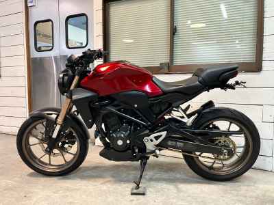 Honda CB250R 2019