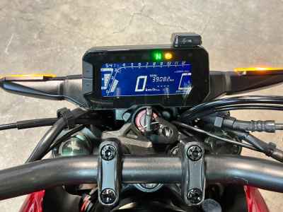 Honda CB250R 2019
