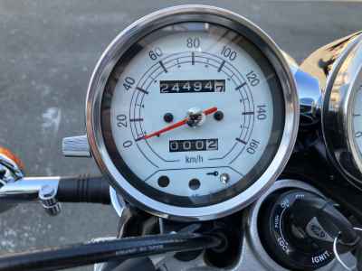 Yamaha SR400 2021