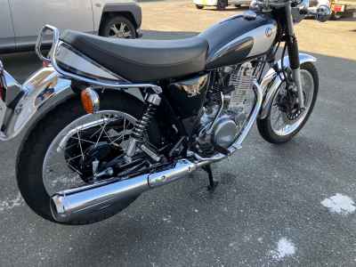 Yamaha SR400 2021