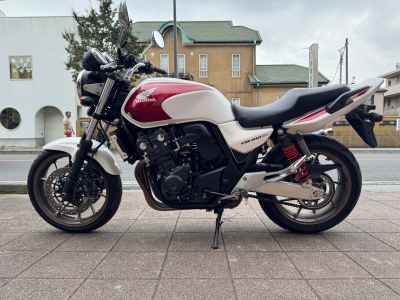 Honda CB400SF 2018