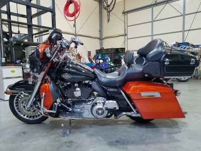 Harley-Davidson Electra Glide FLHTCU1690 2010