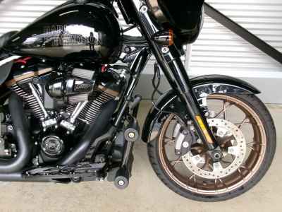 Harley-Davidson FLHXST 2022