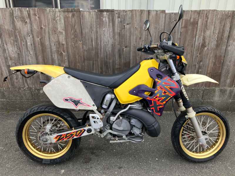 Suzuki RMX250S