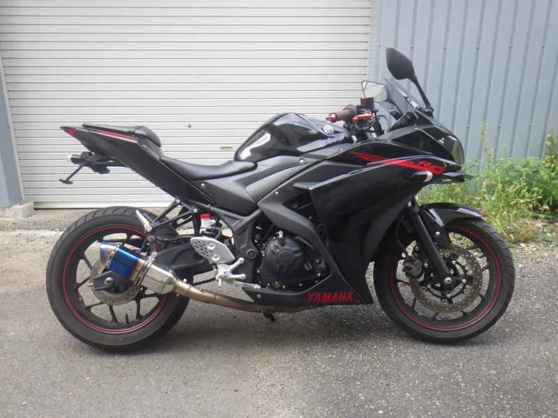 Yamaha YZF-R25 2015