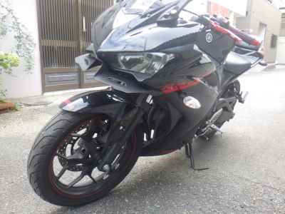 Yamaha YZF-R25 2015