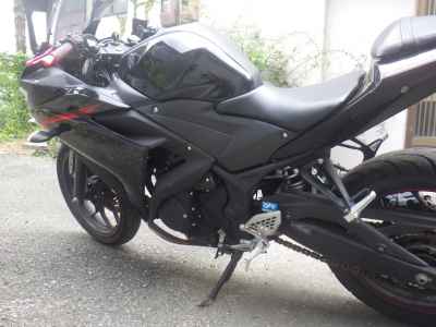 Yamaha YZF-R25 2015