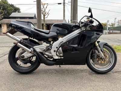Suzuki RGV250