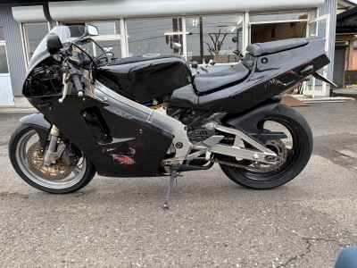 Suzuki RGV250